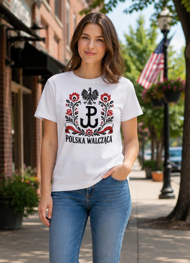 Polska Walcząca Folk Women's Relaxed T-Shirt
