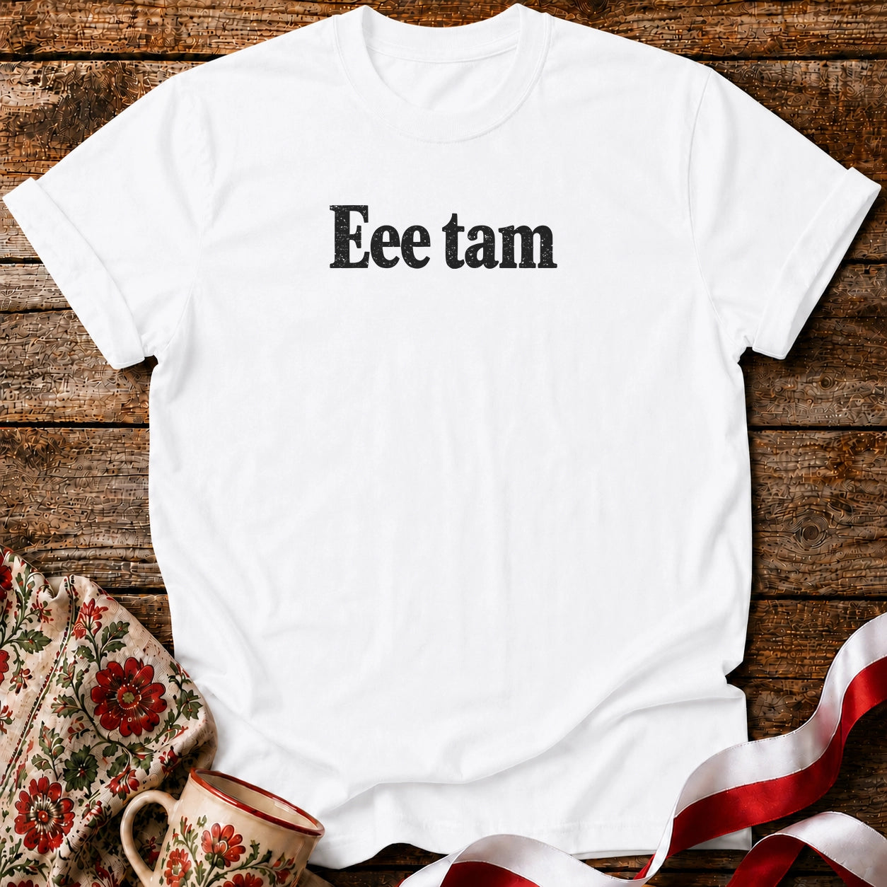 Eee Tam Minimal Unisex T-Shirt