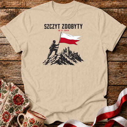 Szczyt Zdobyty 1944 Unisex T-Shirt