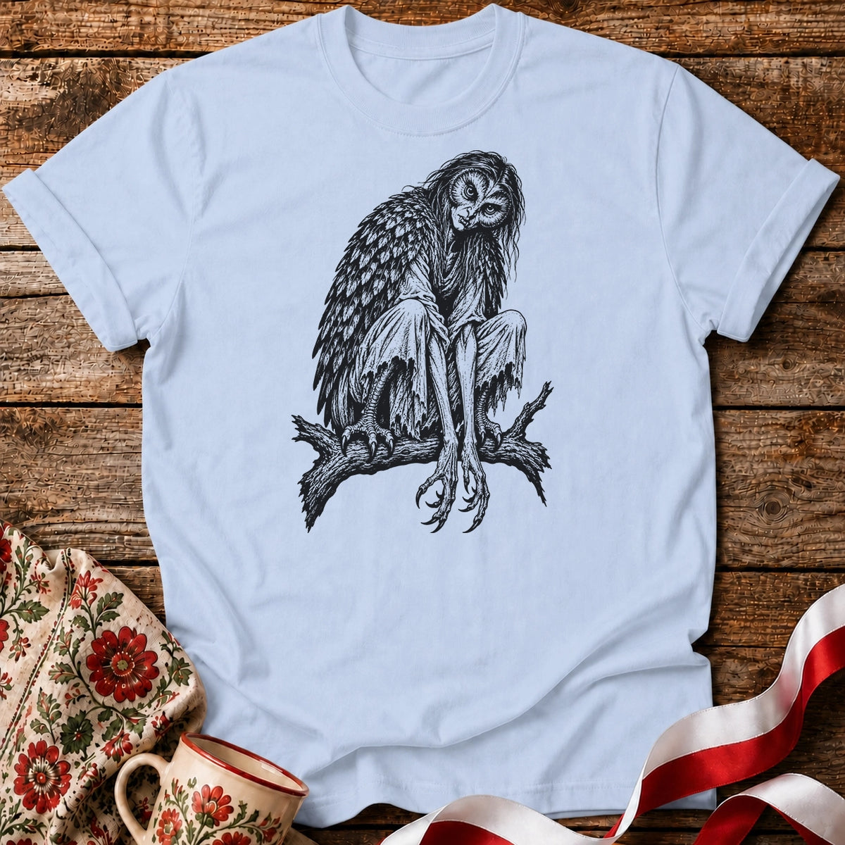 Strzyga Night Perch Unisex T-Shirt
