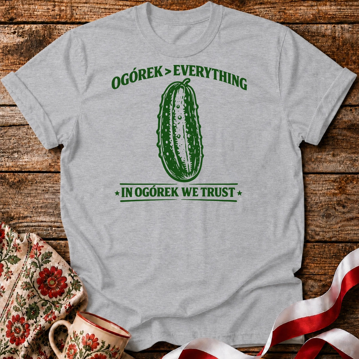 Ogórek Over Everything Unisex T-Shirt